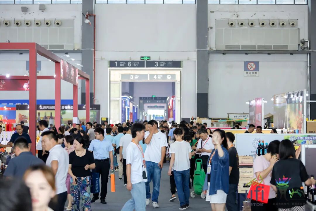 “食尚贵州·爱上黔菜”美食市集亮相酒博会,餐饮专用消费券8折最高立减40元等你来享! “食尚贵州·爱上黔菜”美食市集亮相酒博会,餐饮专用消费券8折最高立减40元等你来享!